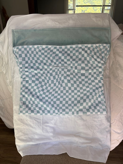 Blue checkered Cozy