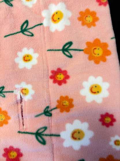 Imperfect Pink Daisies Cozy