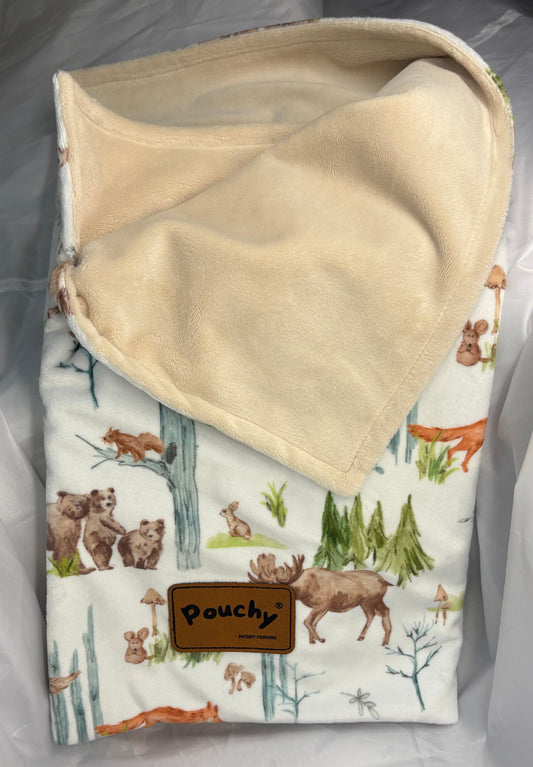 Pine and Paw Pouchy