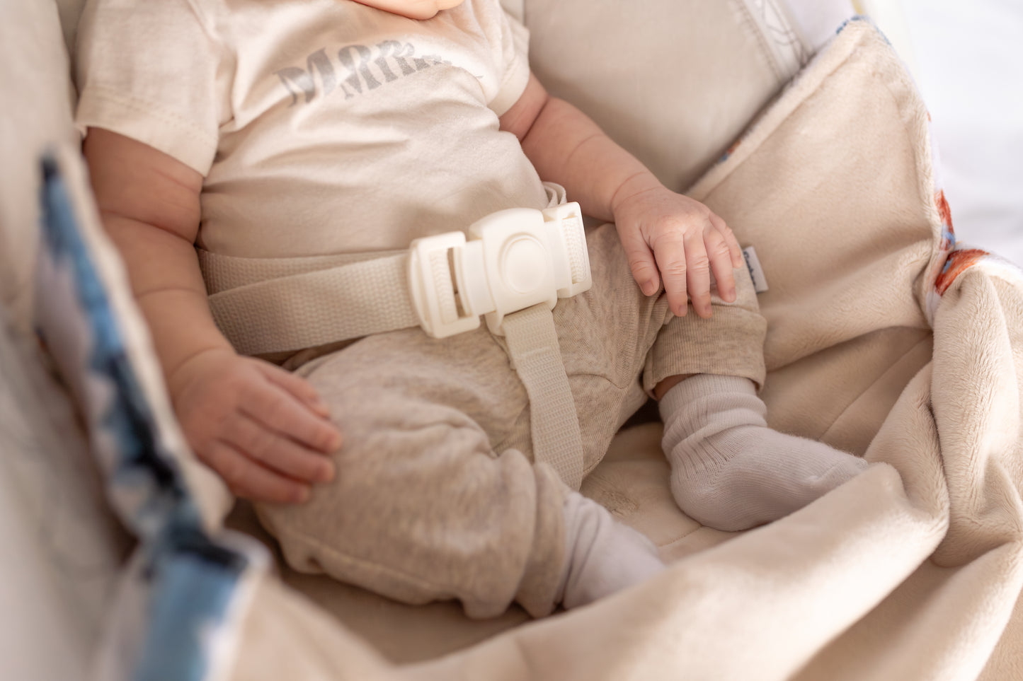 Desert Diamond Pouchy